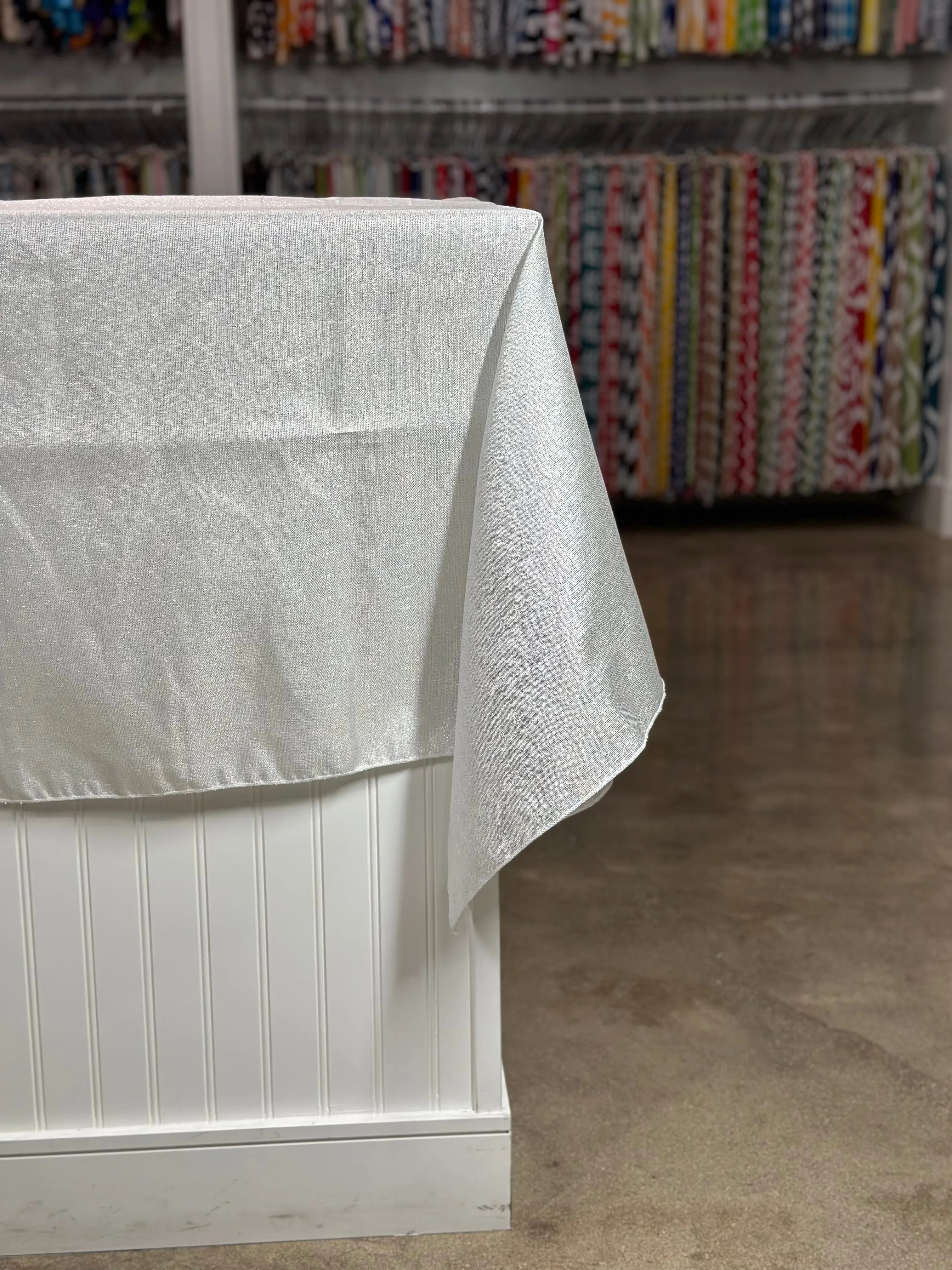 1pc - Metallic Burlap Table Linen 108"x156" Banquet - White/Silver