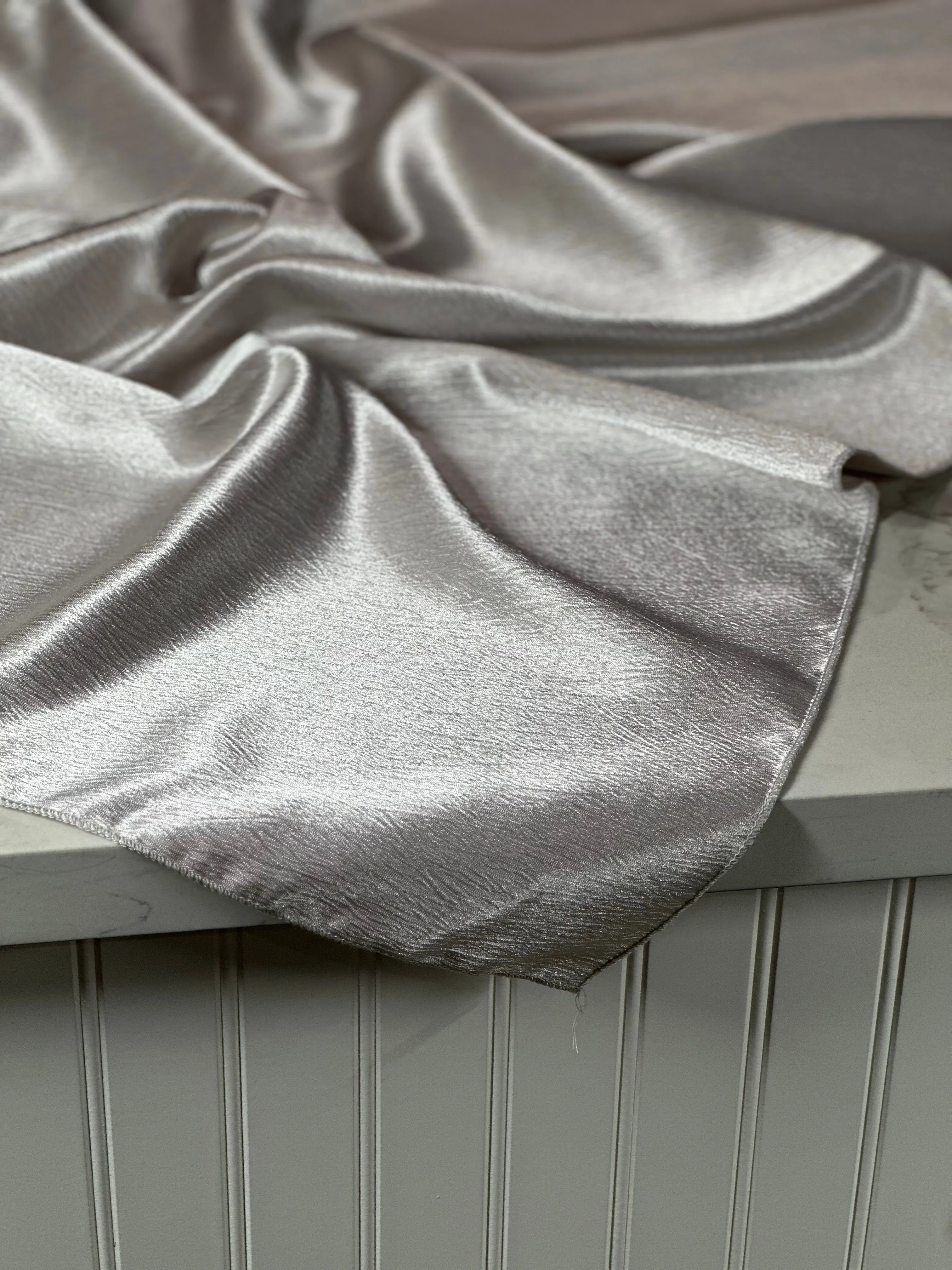 5pcs - Luxury Satin Table Linen 90" Round - Charcoal